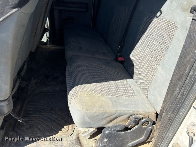 image for item FG2806 2013 Ford F250 Super Duty Ext. Cab pickup truck