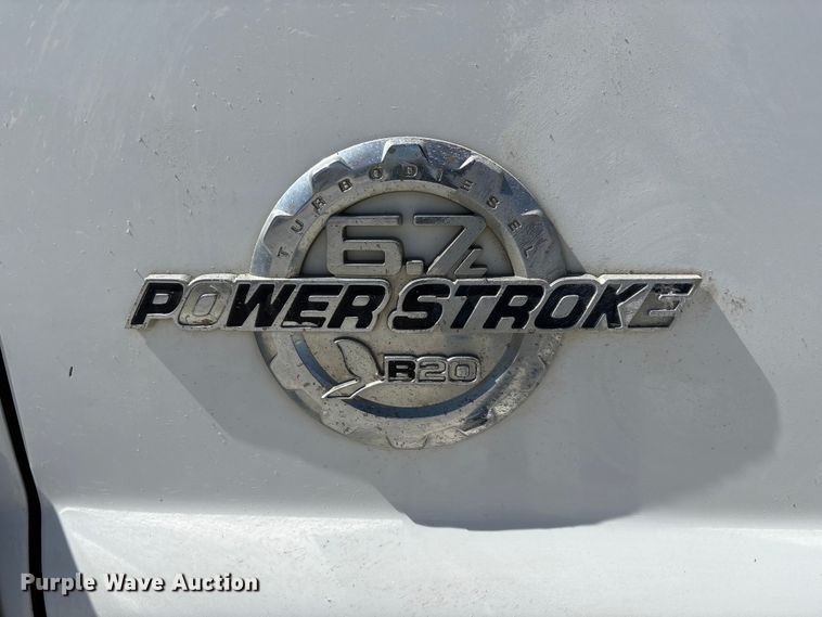 image for item FG2807 2011 Ford F550 flatbed truck