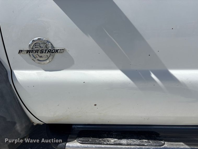 image for item FG2807 2011 Ford F550 flatbed truck