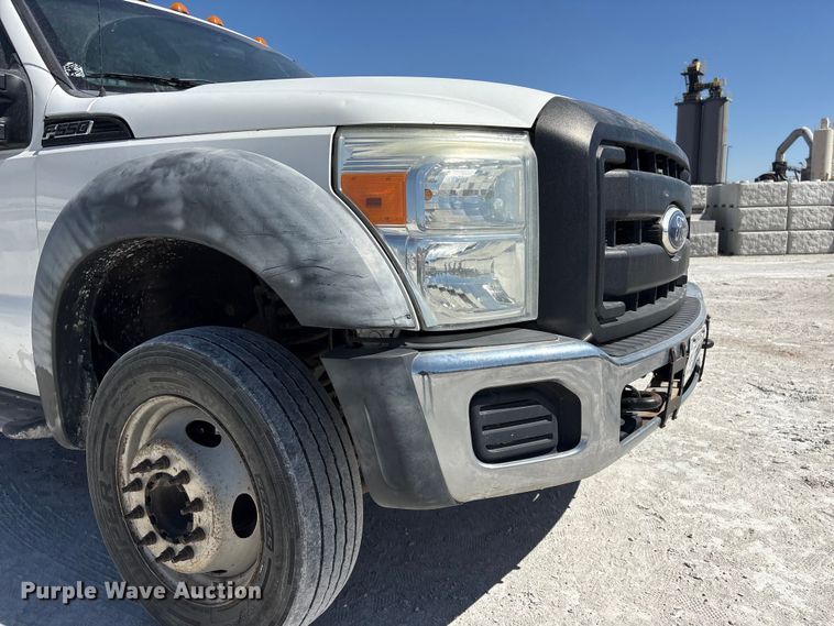 image for item FG2807 2011 Ford F550 flatbed truck