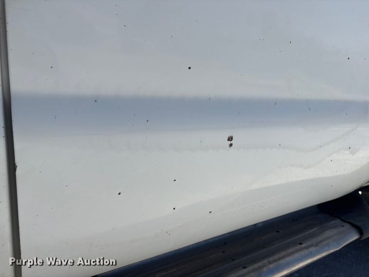 image for item FG2807 2011 Ford F550 flatbed truck