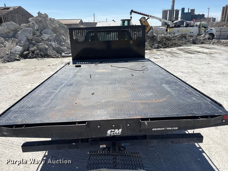 image for item FG2807 2011 Ford F550 flatbed truck