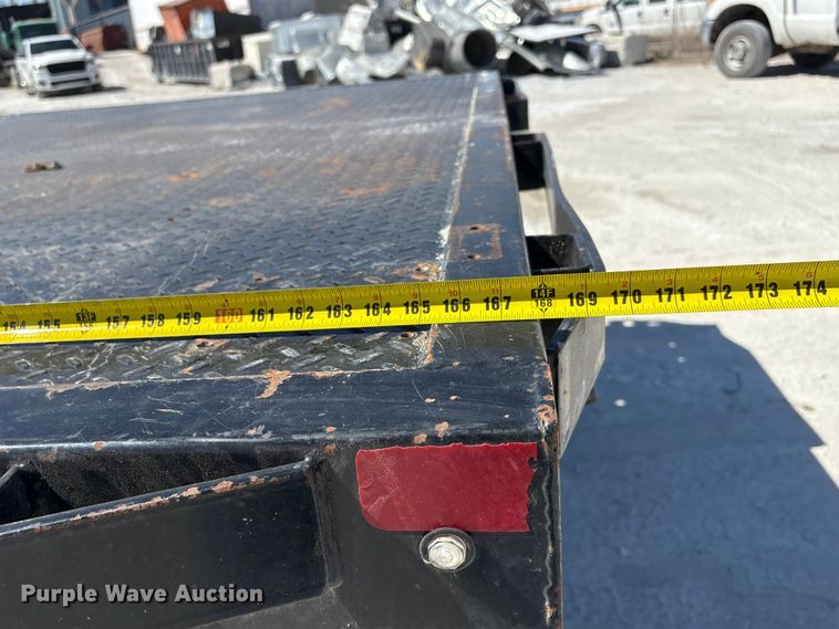 image for item FG2807 2011 Ford F550 flatbed truck