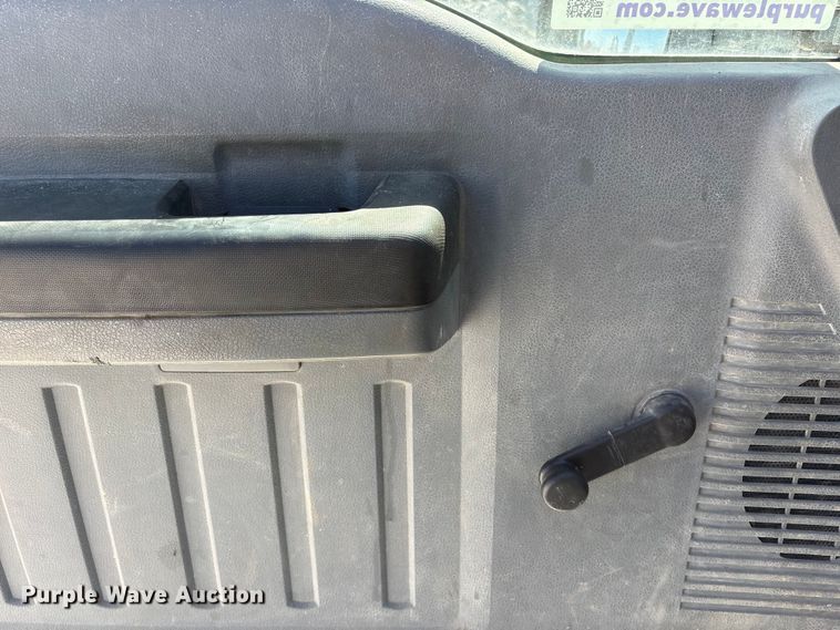 image for item FG2807 2011 Ford F550 flatbed truck