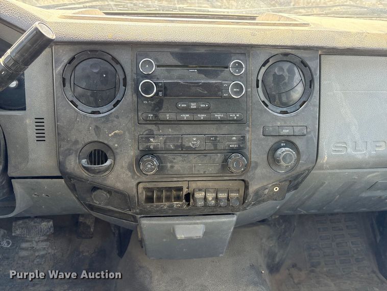 image for item FG2807 2011 Ford F550 flatbed truck