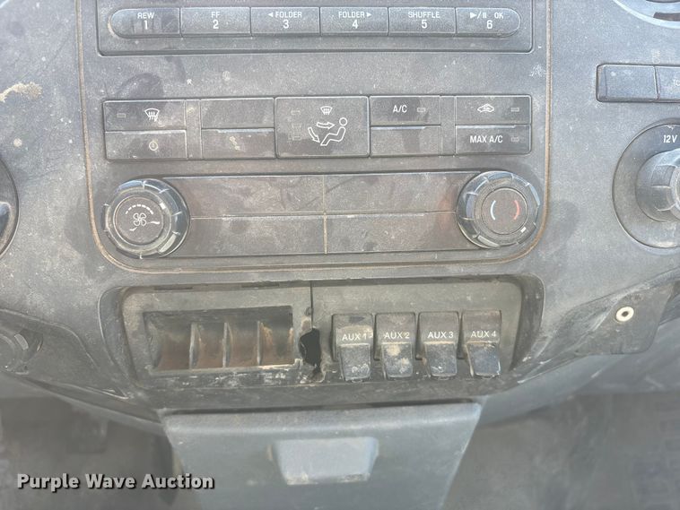 image for item FG2807 2011 Ford F550 flatbed truck