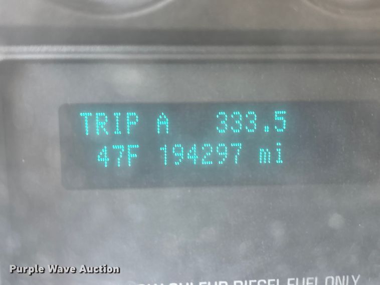 image for item FG2807 2011 Ford F550 flatbed truck