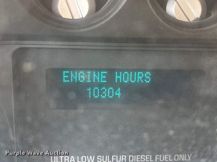 image for item FG2807 2011 Ford F550 flatbed truck