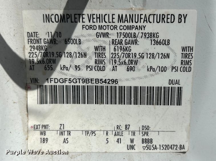 image for item FG2807 2011 Ford F550 flatbed truck