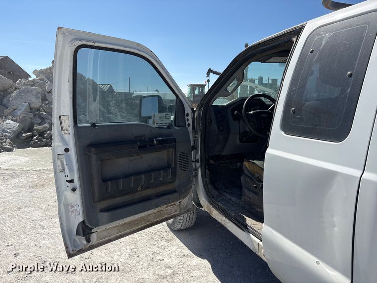 image for item FG2809 2012 Ford F250 Super Duty Ext. Cab pickup truck