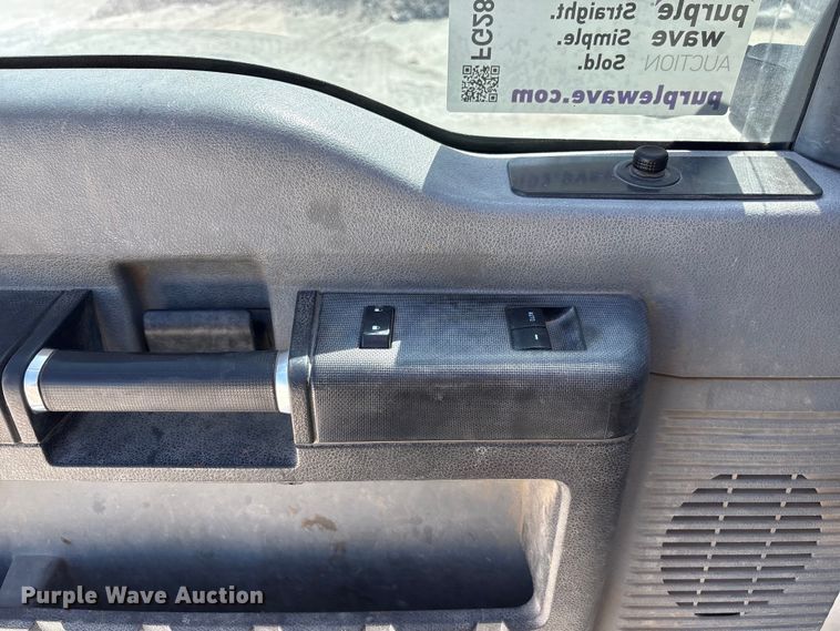 image for item FG2809 2012 Ford F250 Super Duty Ext. Cab pickup truck