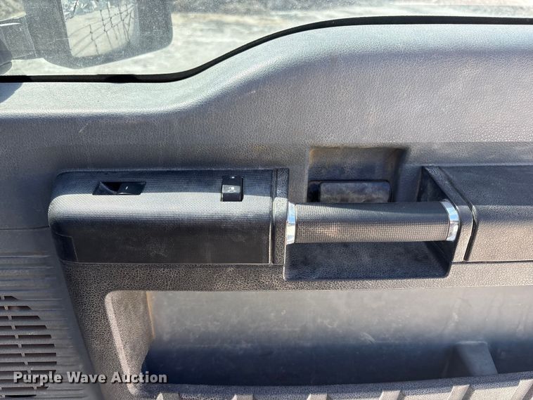 image for item FG2809 2012 Ford F250 Super Duty Ext. Cab pickup truck