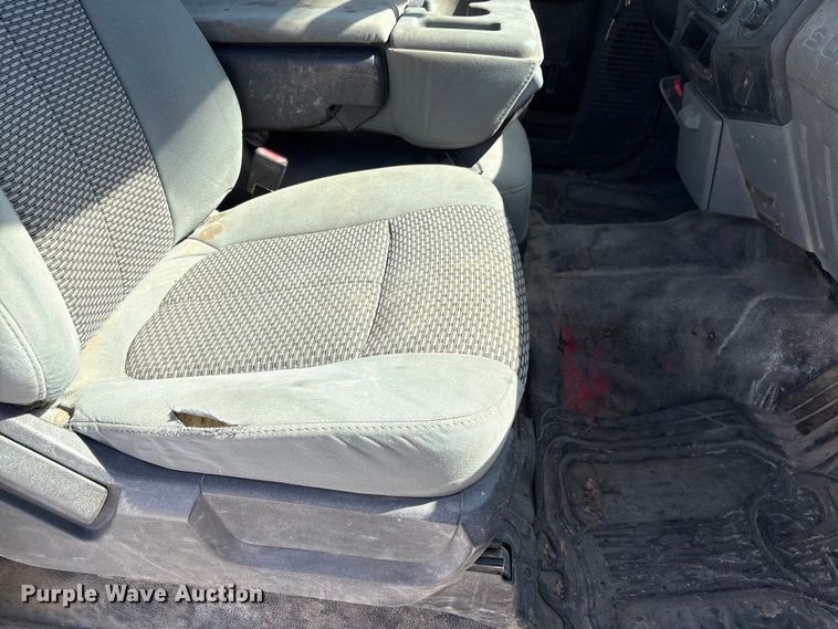 image for item FG2809 2012 Ford F250 Super Duty Ext. Cab pickup truck