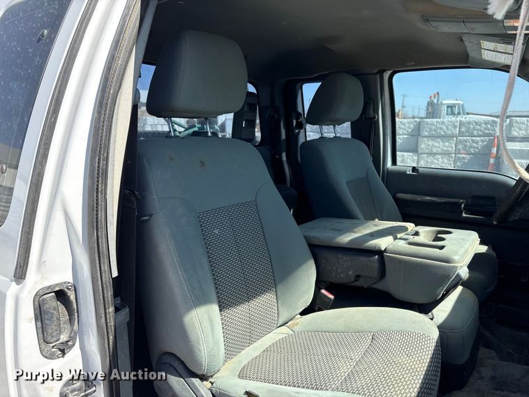 image for item FG2809 2012 Ford F250 Super Duty Ext. Cab pickup truck