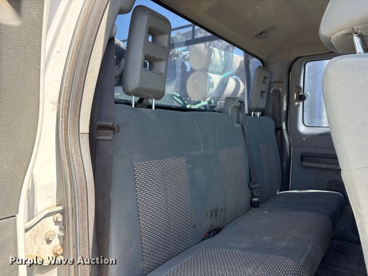 image for item FG2809 2012 Ford F250 Super Duty Ext. Cab pickup truck