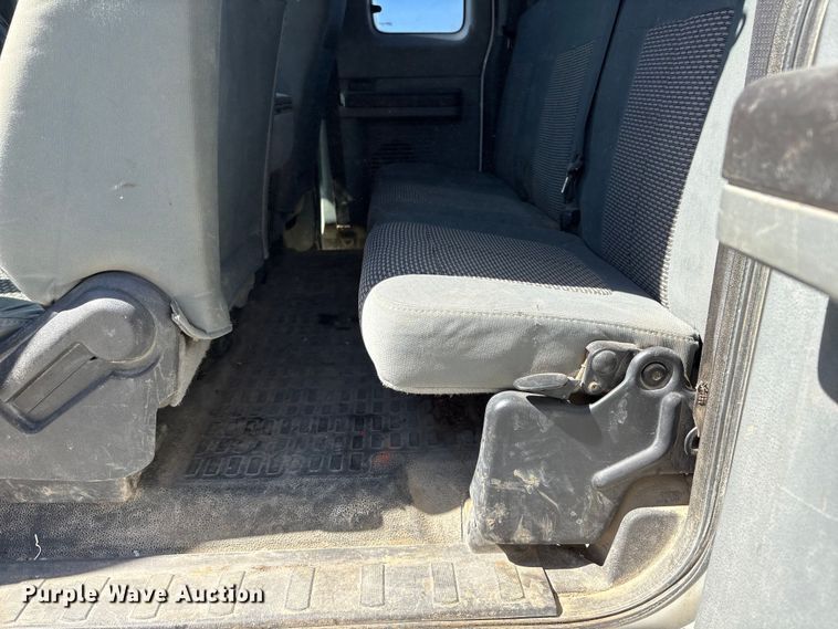 image for item FG2809 2012 Ford F250 Super Duty Ext. Cab pickup truck