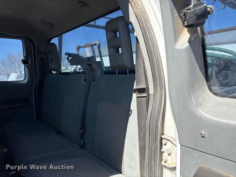 image for item FG2809 2012 Ford F250 Super Duty Ext. Cab pickup truck