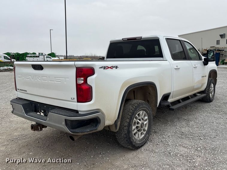 image for item FG2820 2020 Chevrolet Silverado 2500HD Crew Cab pickup truck