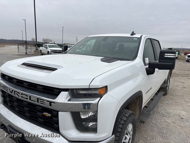 image for item FG2820 2020 Chevrolet Silverado 2500HD Crew Cab pickup truck