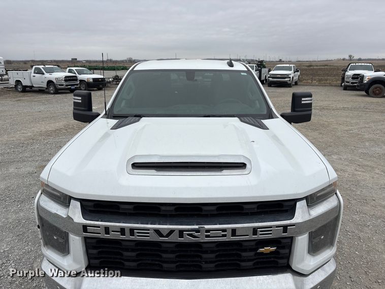 image for item FG2820 2020 Chevrolet Silverado 2500HD Crew Cab pickup truck