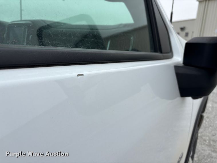 image for item FG2820 2020 Chevrolet Silverado 2500HD Crew Cab pickup truck