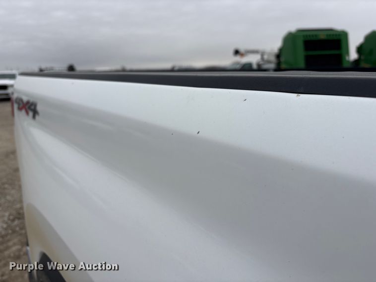 image for item FG2820 2020 Chevrolet Silverado 2500HD Crew Cab pickup truck