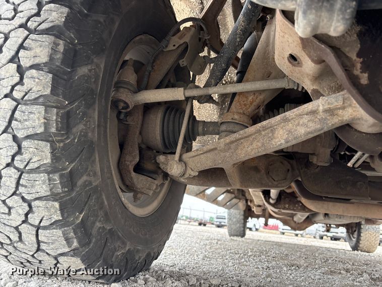 image for item FG2820 2020 Chevrolet Silverado 2500HD Crew Cab pickup truck