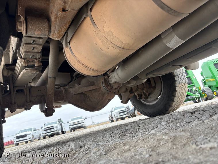 image for item FG2820 2020 Chevrolet Silverado 2500HD Crew Cab pickup truck