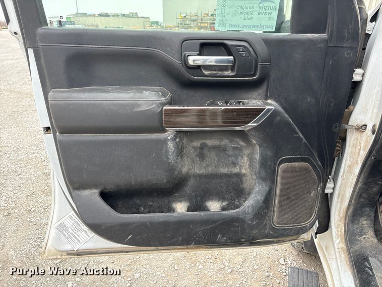 image for item FG2820 2020 Chevrolet Silverado 2500HD Crew Cab pickup truck