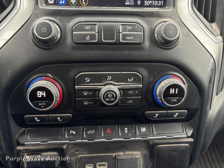 image for item FG2820 2020 Chevrolet Silverado 2500HD Crew Cab pickup truck