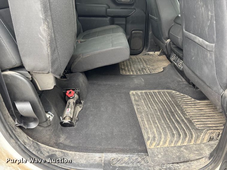 image for item FG2820 2020 Chevrolet Silverado 2500HD Crew Cab pickup truck