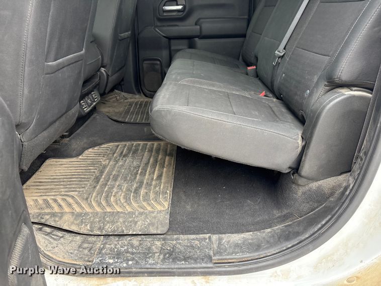 image for item FG2820 2020 Chevrolet Silverado 2500HD Crew Cab pickup truck