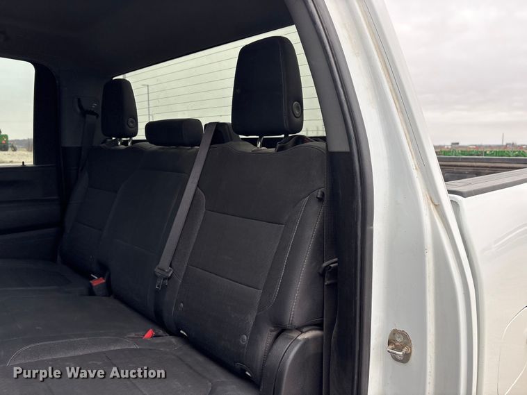 image for item FG2820 2020 Chevrolet Silverado 2500HD Crew Cab pickup truck