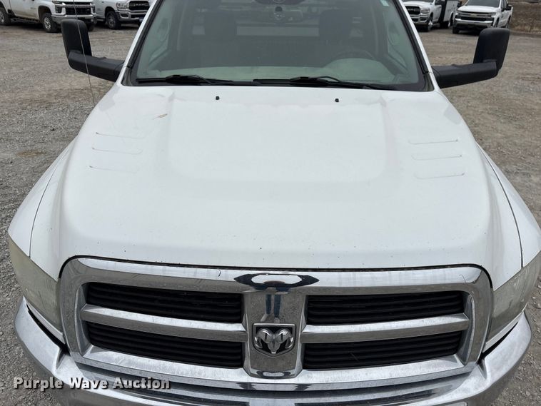 image for item FG2821 2012 RAM 3500 flatbed pickup truck