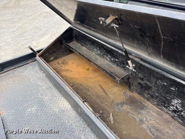 image for item FG2821 2012 RAM 3500 flatbed pickup truck