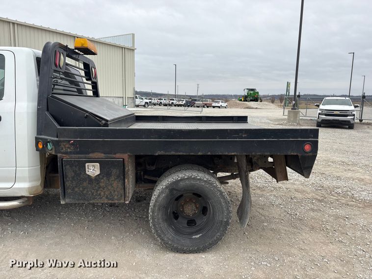 image for item FG2821 2012 RAM 3500 flatbed pickup truck