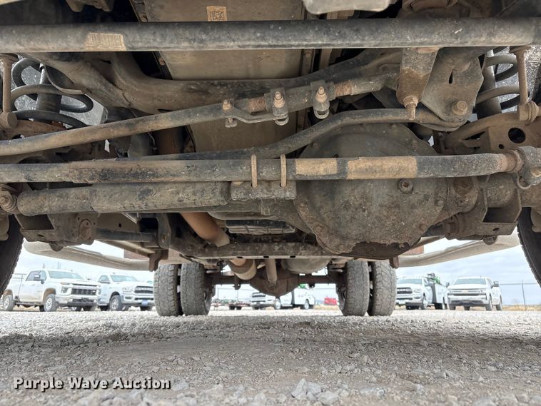 image for item FG2821 2012 RAM 3500 flatbed pickup truck