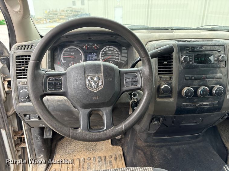 image for item FG2821 2012 RAM 3500 flatbed pickup truck