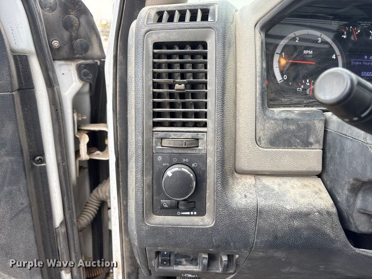 image for item FG2821 2012 RAM 3500 flatbed pickup truck