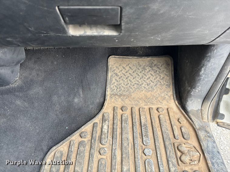 image for item FG2821 2012 RAM 3500 flatbed pickup truck