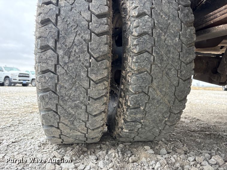 image for item FG2821 2012 RAM 3500 flatbed pickup truck