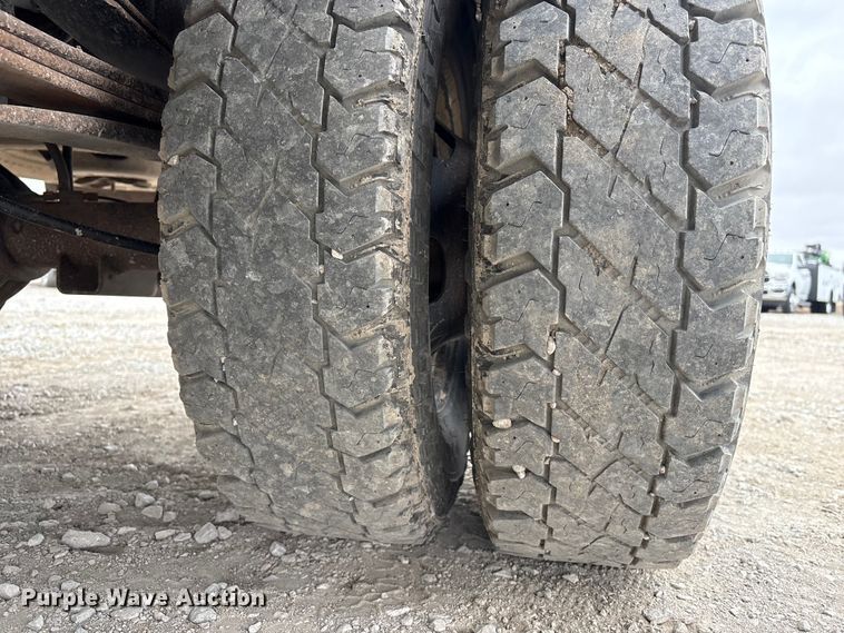 image for item FG2821 2012 RAM 3500 flatbed pickup truck