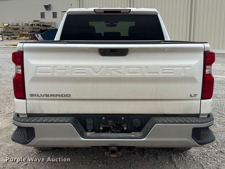 image for item FG2822 2021 Chevrolet Silverado 1500 Crew Cab pickup truck