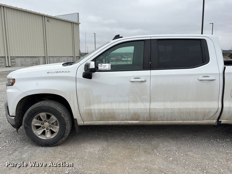 image for item FG2822 2021 Chevrolet Silverado 1500 Crew Cab pickup truck