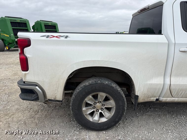 image for item FG2822 2021 Chevrolet Silverado 1500 Crew Cab pickup truck