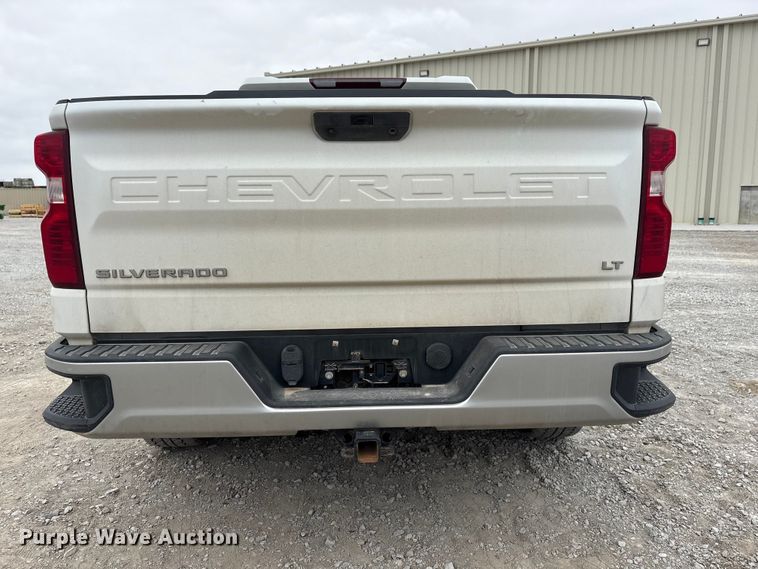 image for item FG2822 2021 Chevrolet Silverado 1500 Crew Cab pickup truck