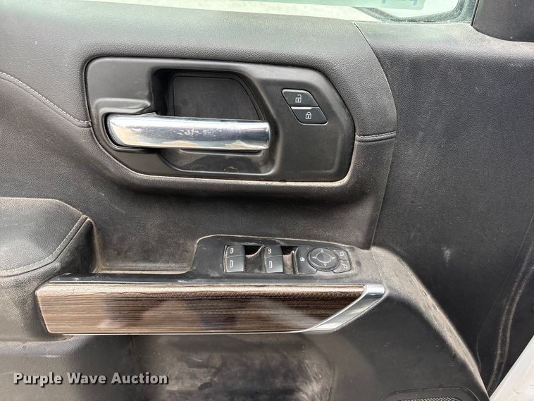 image for item FG2822 2021 Chevrolet Silverado 1500 Crew Cab pickup truck