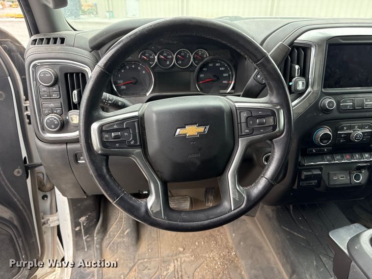 image for item FG2822 2021 Chevrolet Silverado 1500 Crew Cab pickup truck