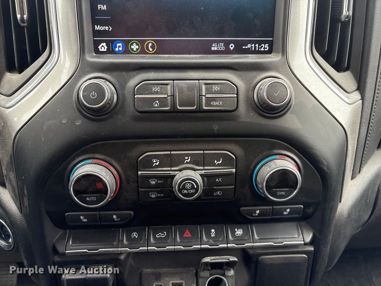 image for item FG2822 2021 Chevrolet Silverado 1500 Crew Cab pickup truck