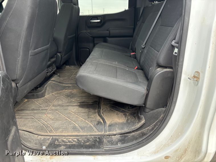 image for item FG2822 2021 Chevrolet Silverado 1500 Crew Cab pickup truck